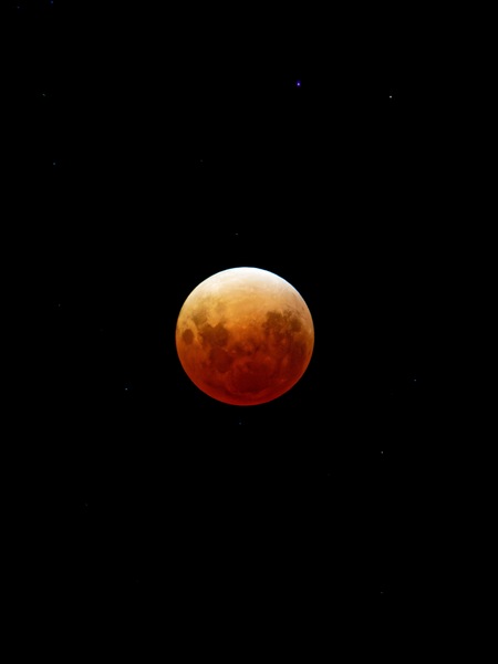 https://lemis.nyc3.digitaloceanspaces.com/grog/Photos/20260303/small/Moon-20.jpeg