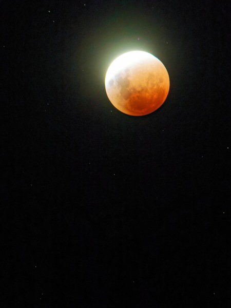 https://lemis.nyc3.digitaloceanspaces.com/grog/Photos/20260303/small/Moon-7.jpeg