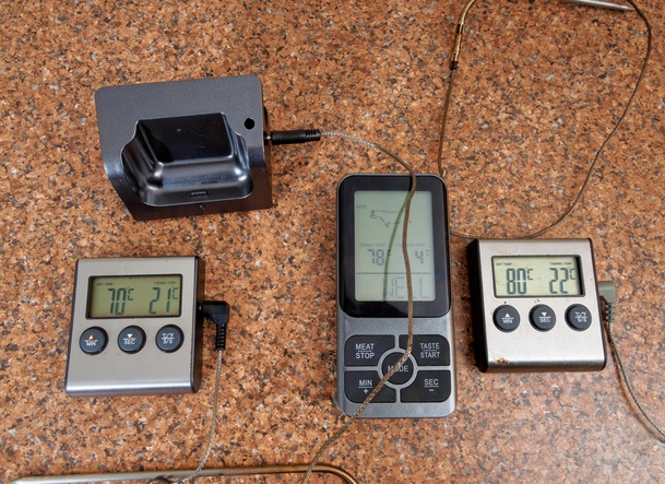 https://lemis.nyc3.digitaloceanspaces.com/grog/Photos/20260309/small/Meat-thermometers-3.jpeg