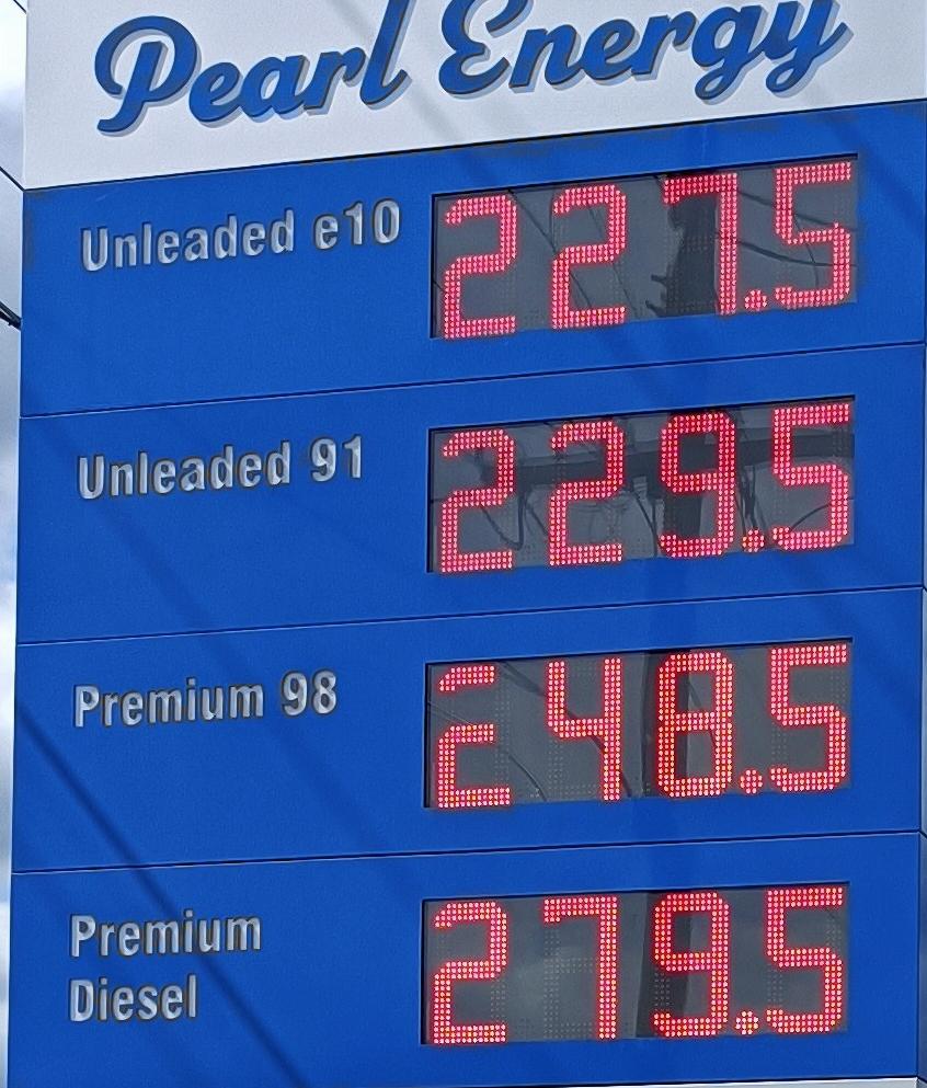 https://lemis.nyc3.digitaloceanspaces.com/grog/Photos/20260318/big/Petrol-prices-detail.jpeg