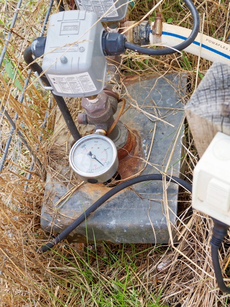 https://lemis.nyc3.digitaloceanspaces.com/grog/Photos/20260323/small/Leaking-bore-pump-4.jpeg
