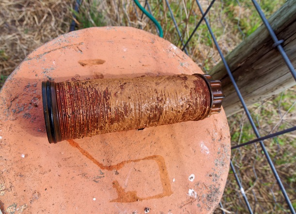 https://lemis.nyc3.digitaloceanspaces.com/grog/Photos/20260323/small/Leaking-bore-pump-7.jpeg