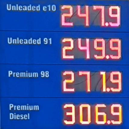 https://lemis.nyc3.digitaloceanspaces.com/grog/Photos/20260325/big/Petrol-prices-2-detail.jpeg