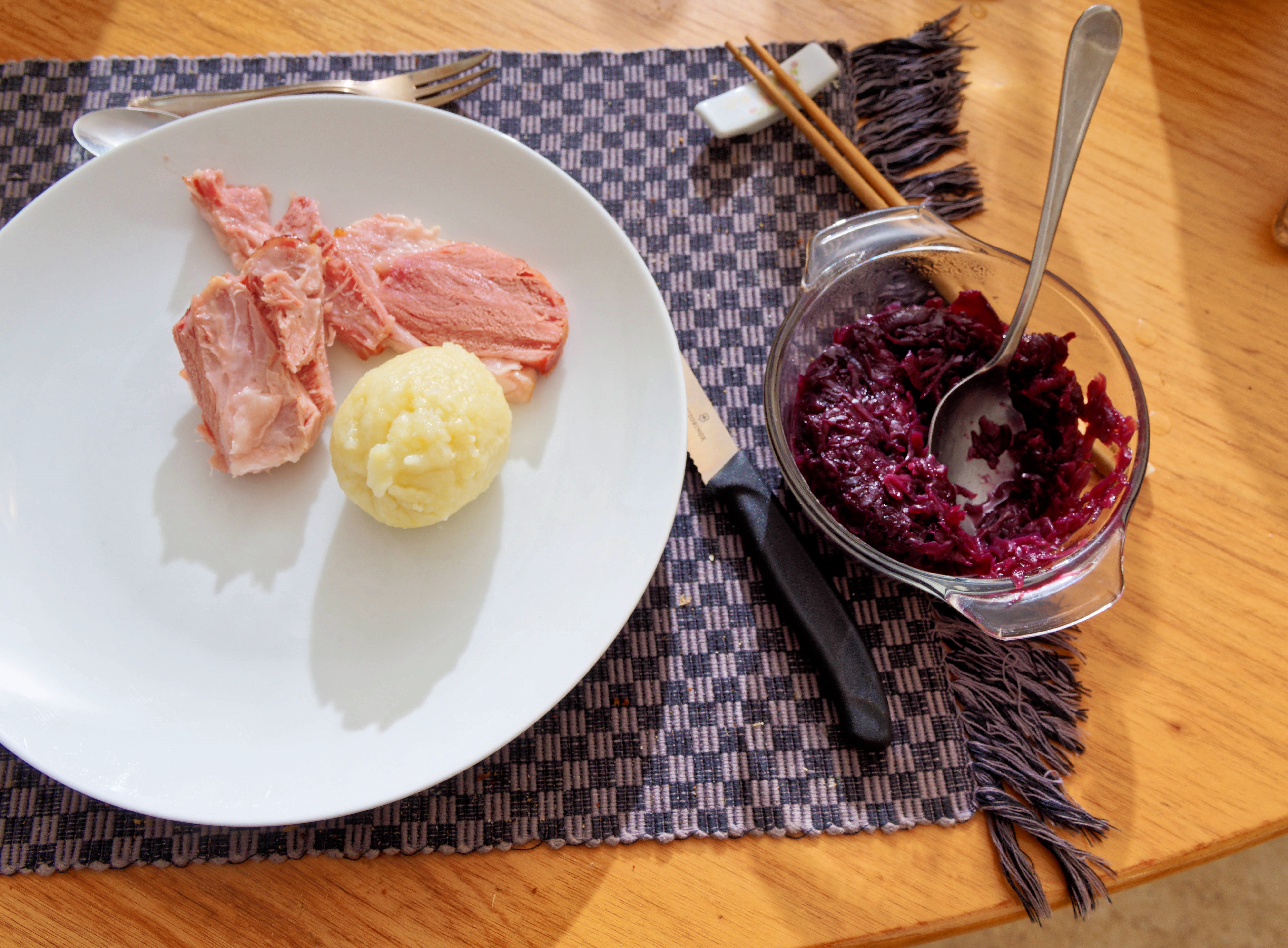 https://lemis.nyc3.digitaloceanspaces.com/grog/Photos/20260328/big/Schweinshaxe-14.jpeg