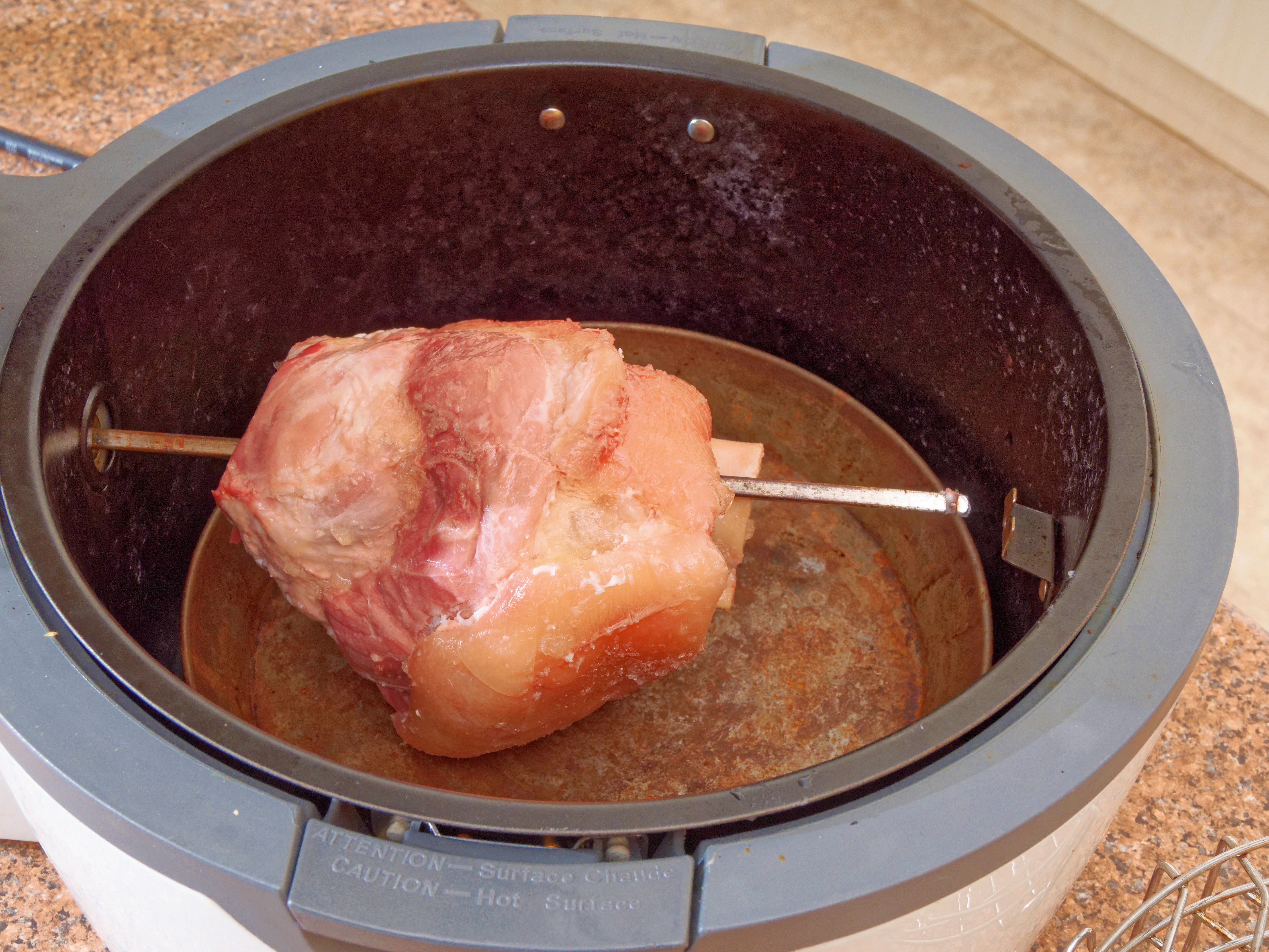 https://lemis.nyc3.digitaloceanspaces.com/grog/Photos/20260328/big/Schweinshaxe-4.jpeg