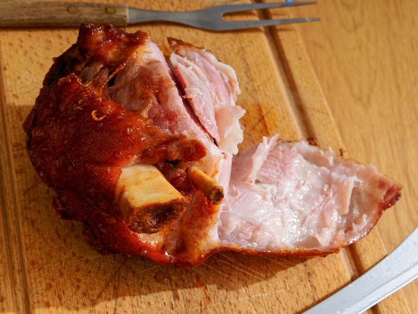 https://lemis.nyc3.digitaloceanspaces.com/grog/Photos/20260328/small/Schweinshaxe-13.jpeg