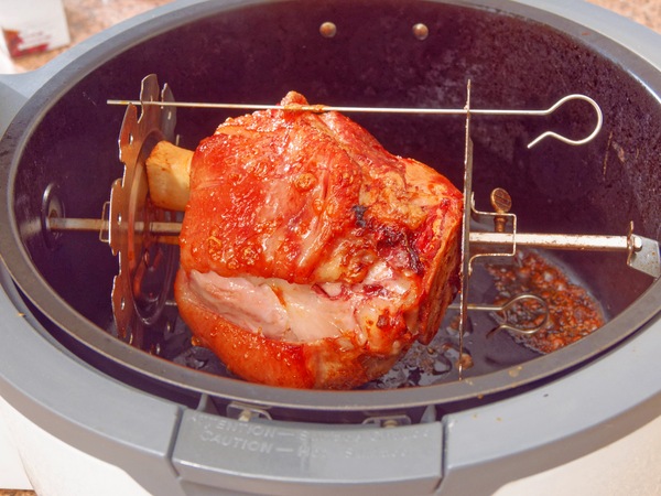https://lemis.nyc3.digitaloceanspaces.com/grog/Photos/20260328/small/Schweinshaxe-8.jpeg