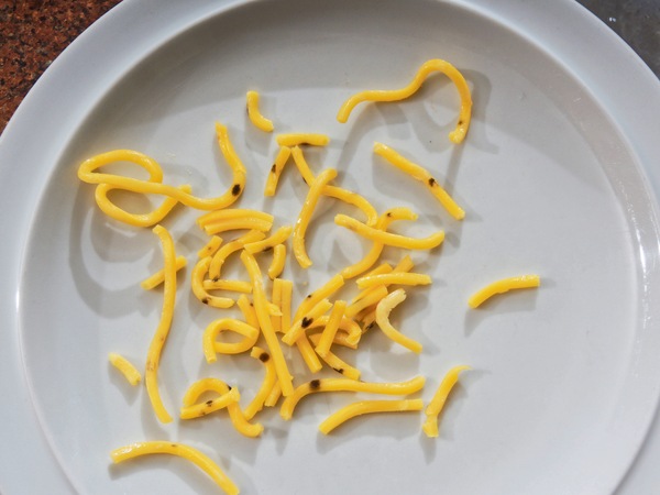 https://lemis.nyc3.digitaloceanspaces.com/grog/Photos/20260417/small/Mouldy-noodles-9.jpeg