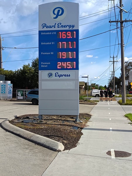 https://lemis.nyc3.digitaloceanspaces.com/grog/Photos/20260429/small/Petrol-prices-3.jpeg