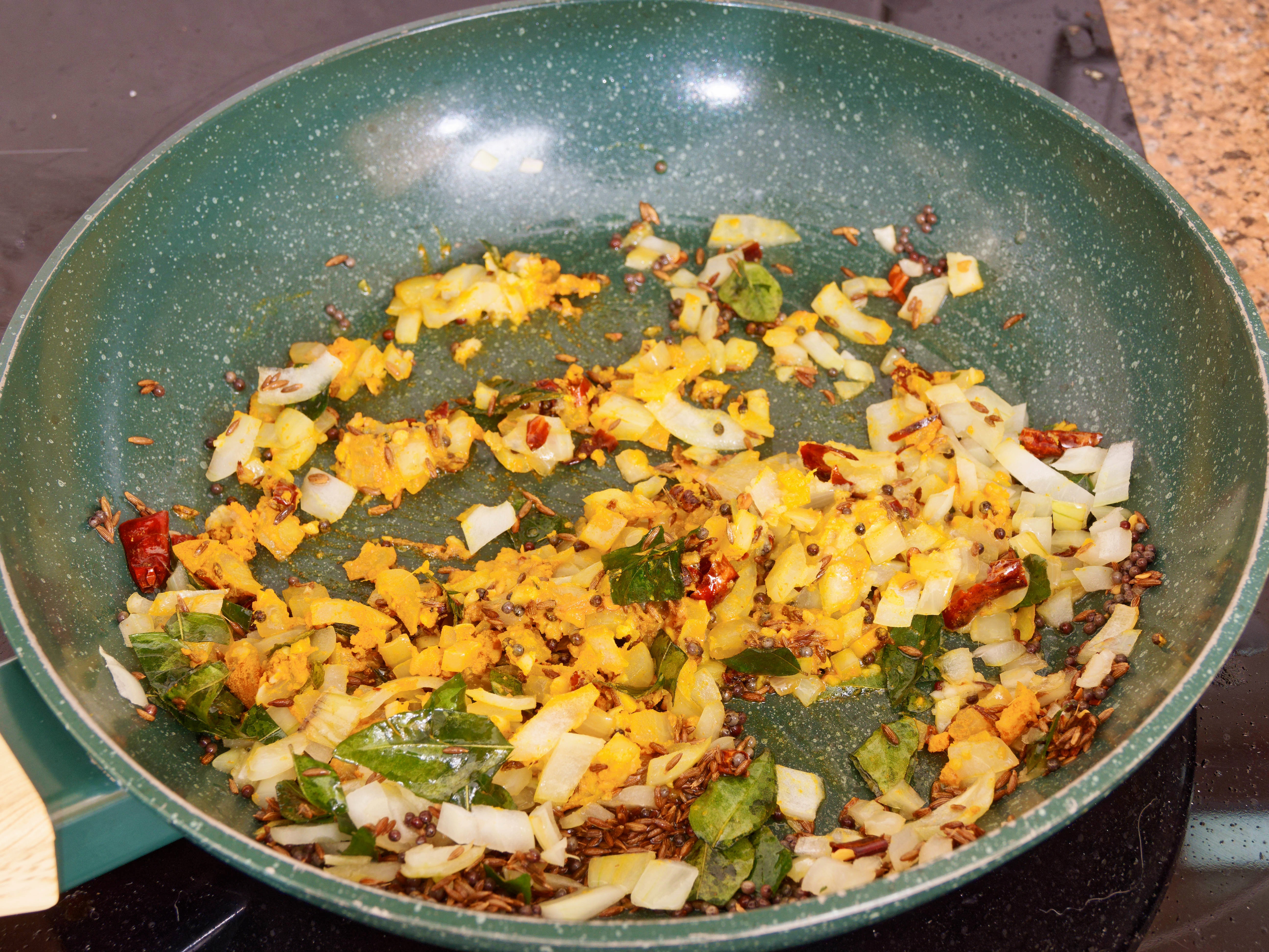 https://lemis.nyc3.digitaloceanspaces.com/grog/Photos/20260511/big/Masur-dal-poha-5.jpeg