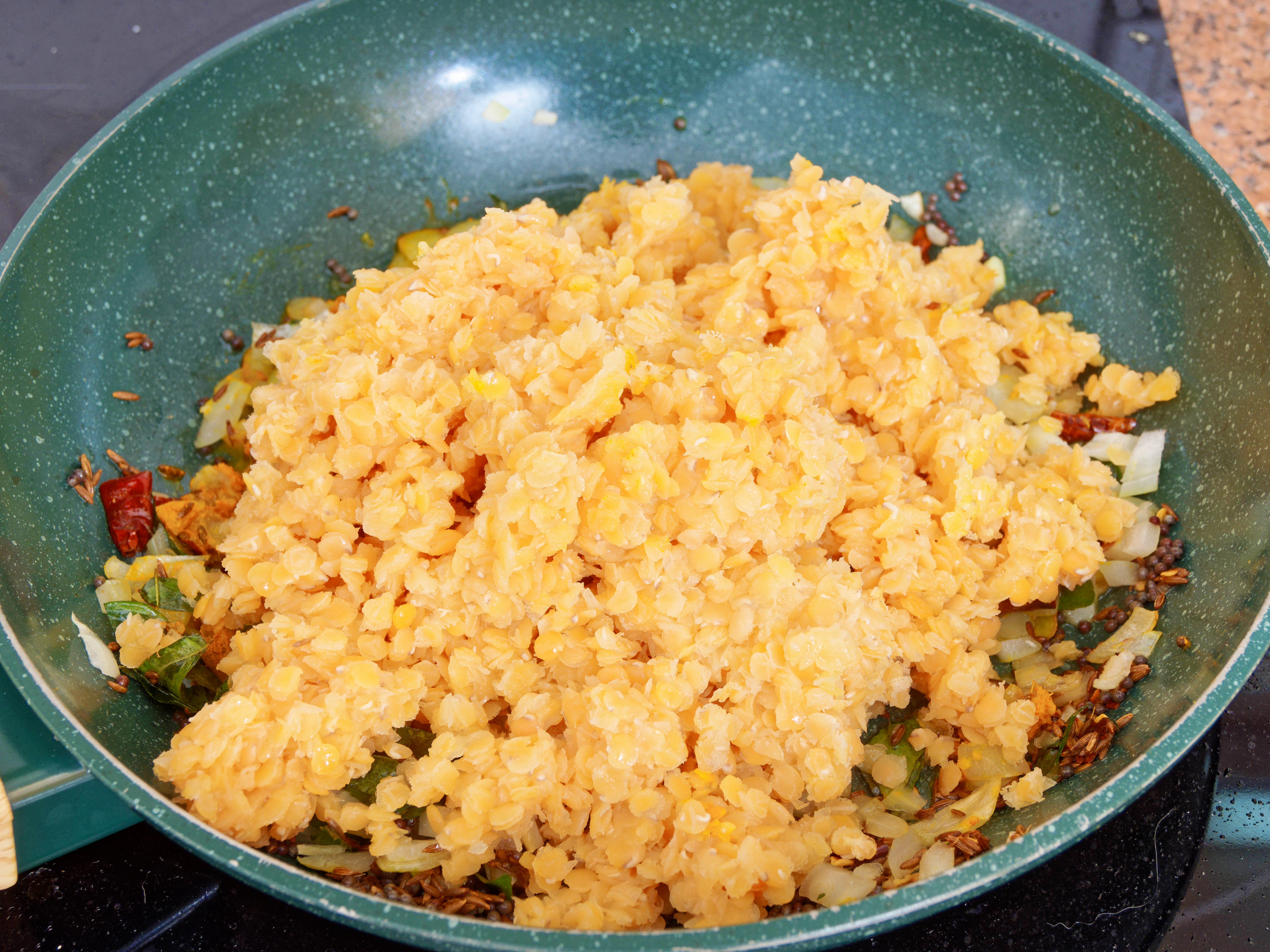 https://lemis.nyc3.digitaloceanspaces.com/grog/Photos/20260511/big/Masur-dal-poha-6.jpeg