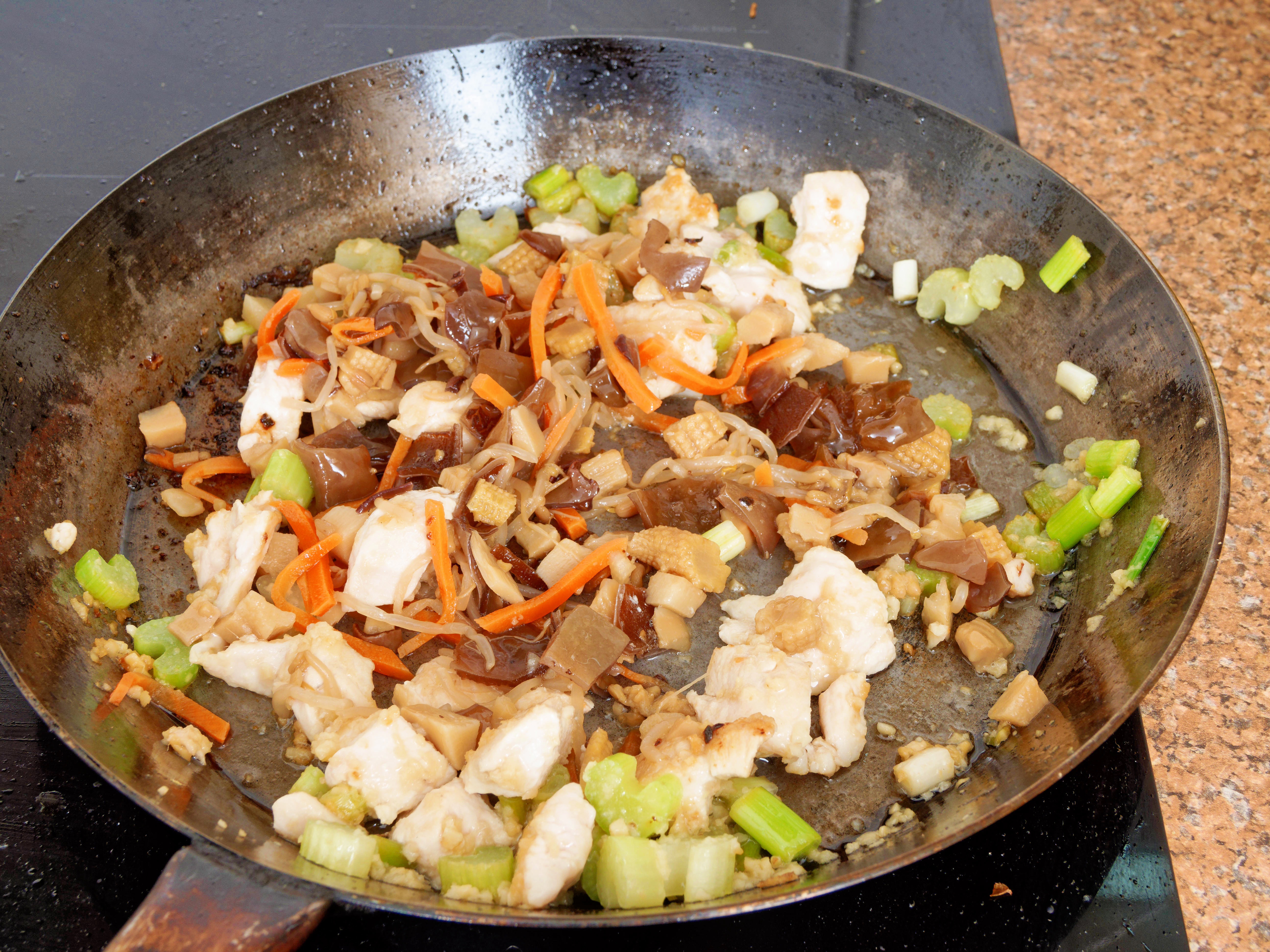 https://lemis.nyc3.digitaloceanspaces.com/grog/Photos/20260513/big/Guan-Miao-noodle-dish-1.jpeg