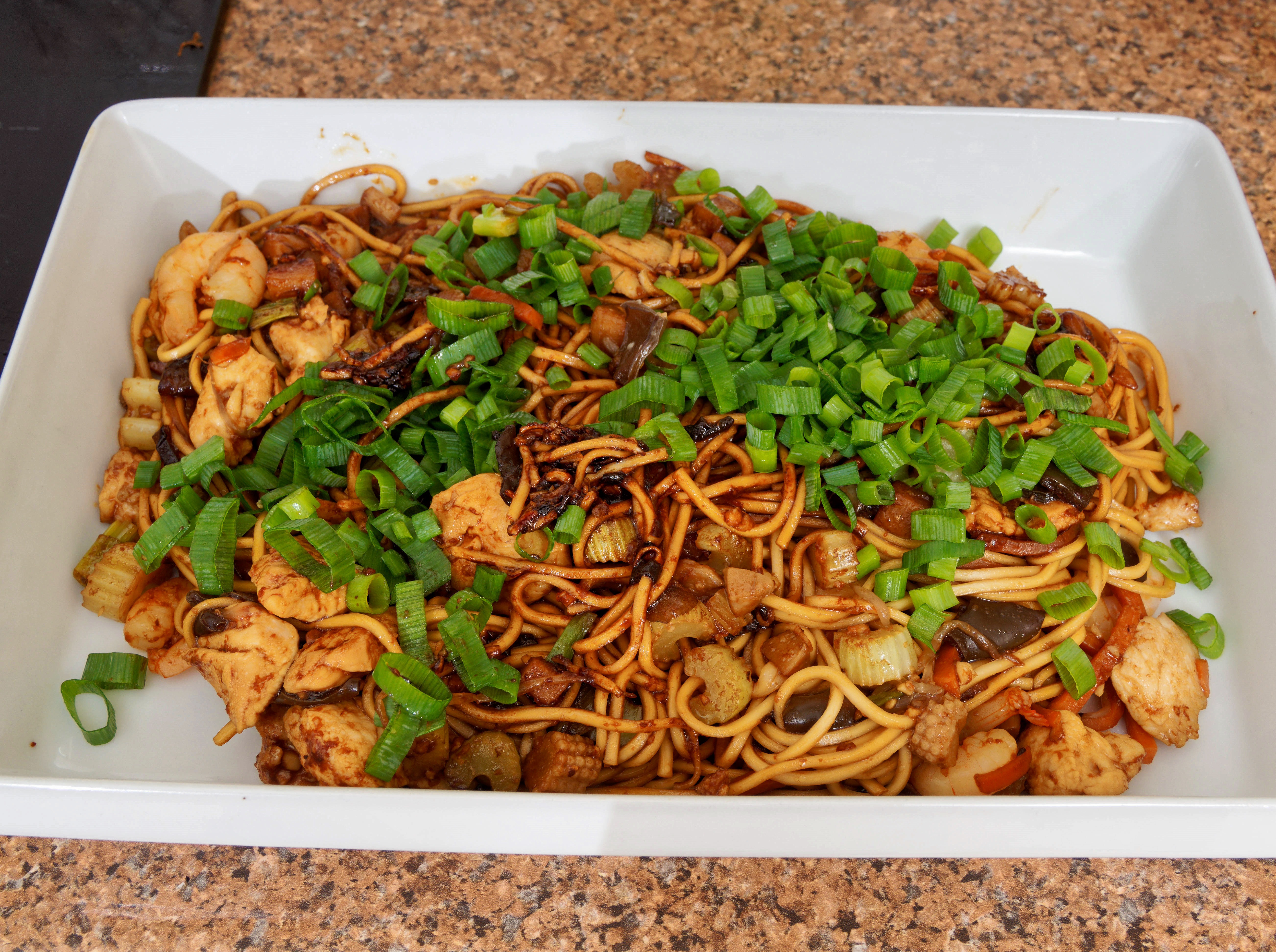 https://lemis.nyc3.digitaloceanspaces.com/grog/Photos/20260513/big/Guan-Miao-noodle-dish-2.jpeg
