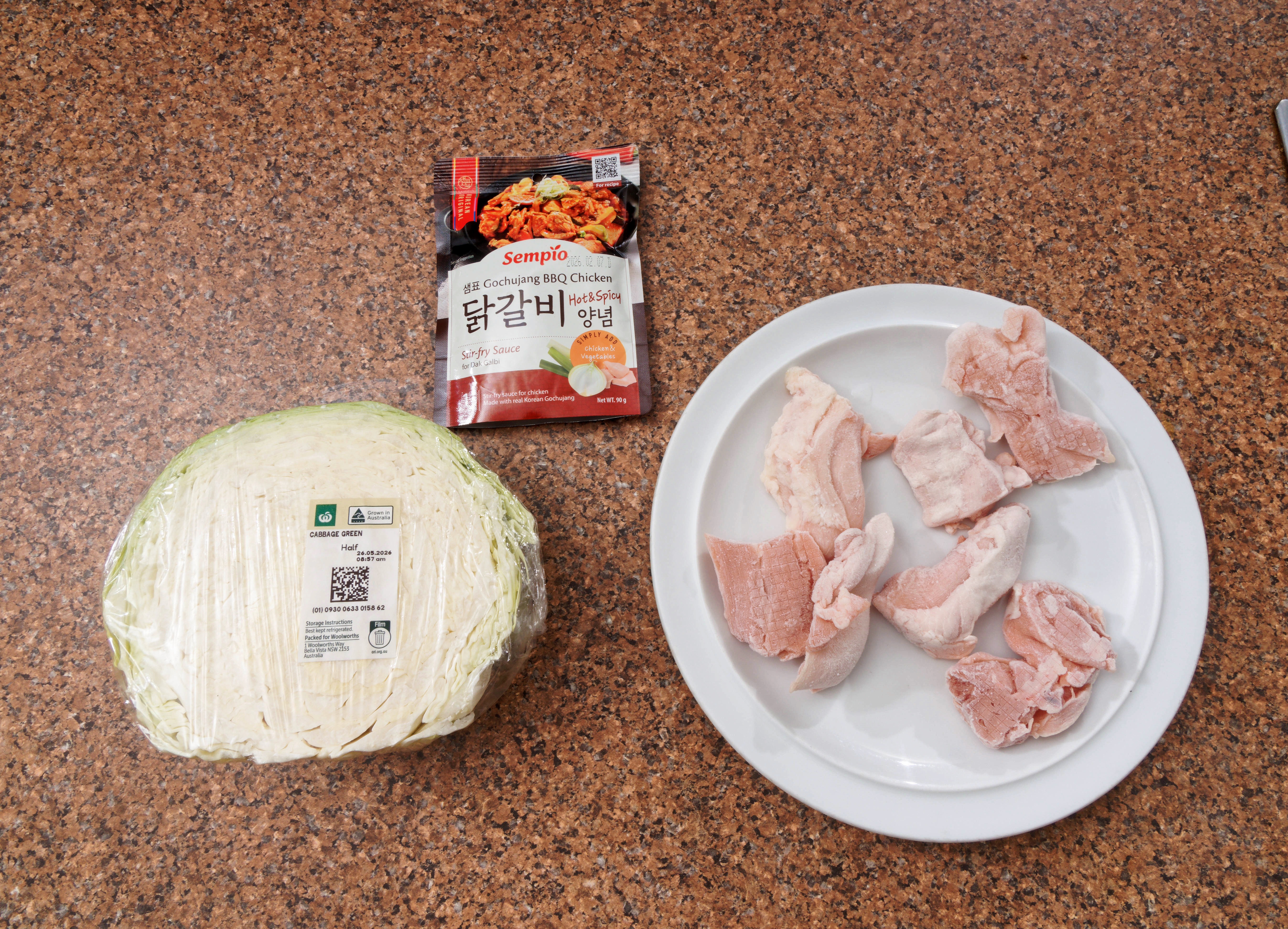 https://lemis.nyc3.digitaloceanspaces.com/grog/Photos/20260528/big/Sempio-Dak-Galbi-1.jpeg