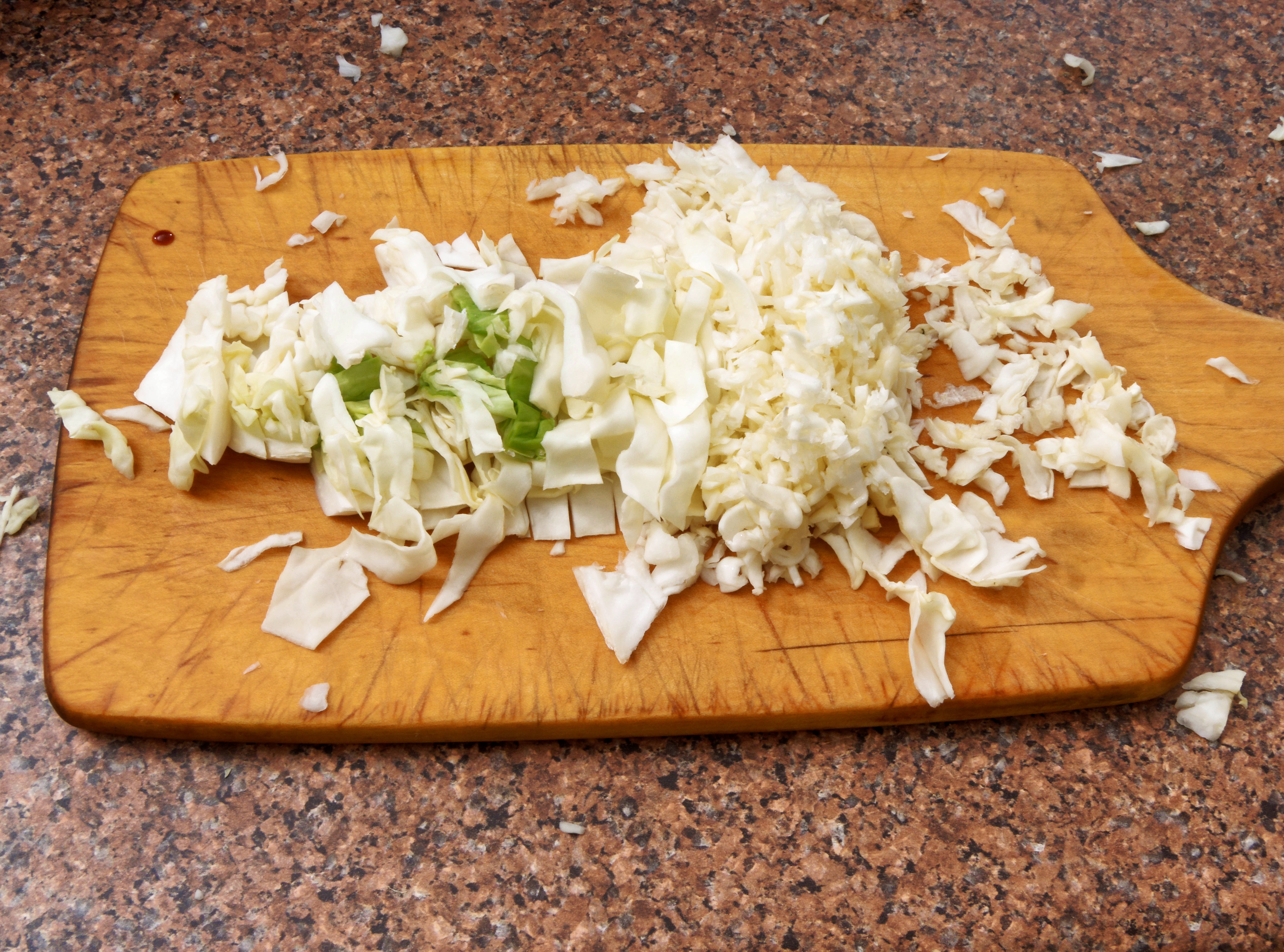 https://lemis.nyc3.digitaloceanspaces.com/grog/Photos/20260602/big/Cabbage-noodles-2.jpeg