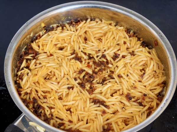 https://lemis.nyc3.digitaloceanspaces.com/grog/Photos/20260621/small/South-African-biriyani-4.jpeg