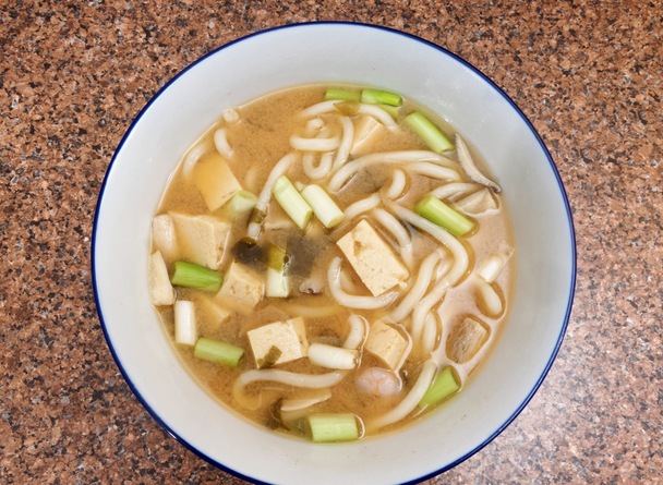 https://lemis.nyc3.digitaloceanspaces.com/grog/Photos/20260626/small/Fake-udon-soup-1.jpeg
