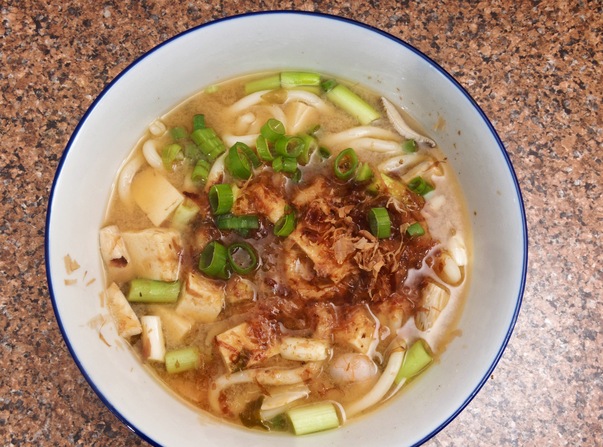 https://lemis.nyc3.digitaloceanspaces.com/grog/Photos/20260626/small/Fake-udon-soup-3.jpeg
