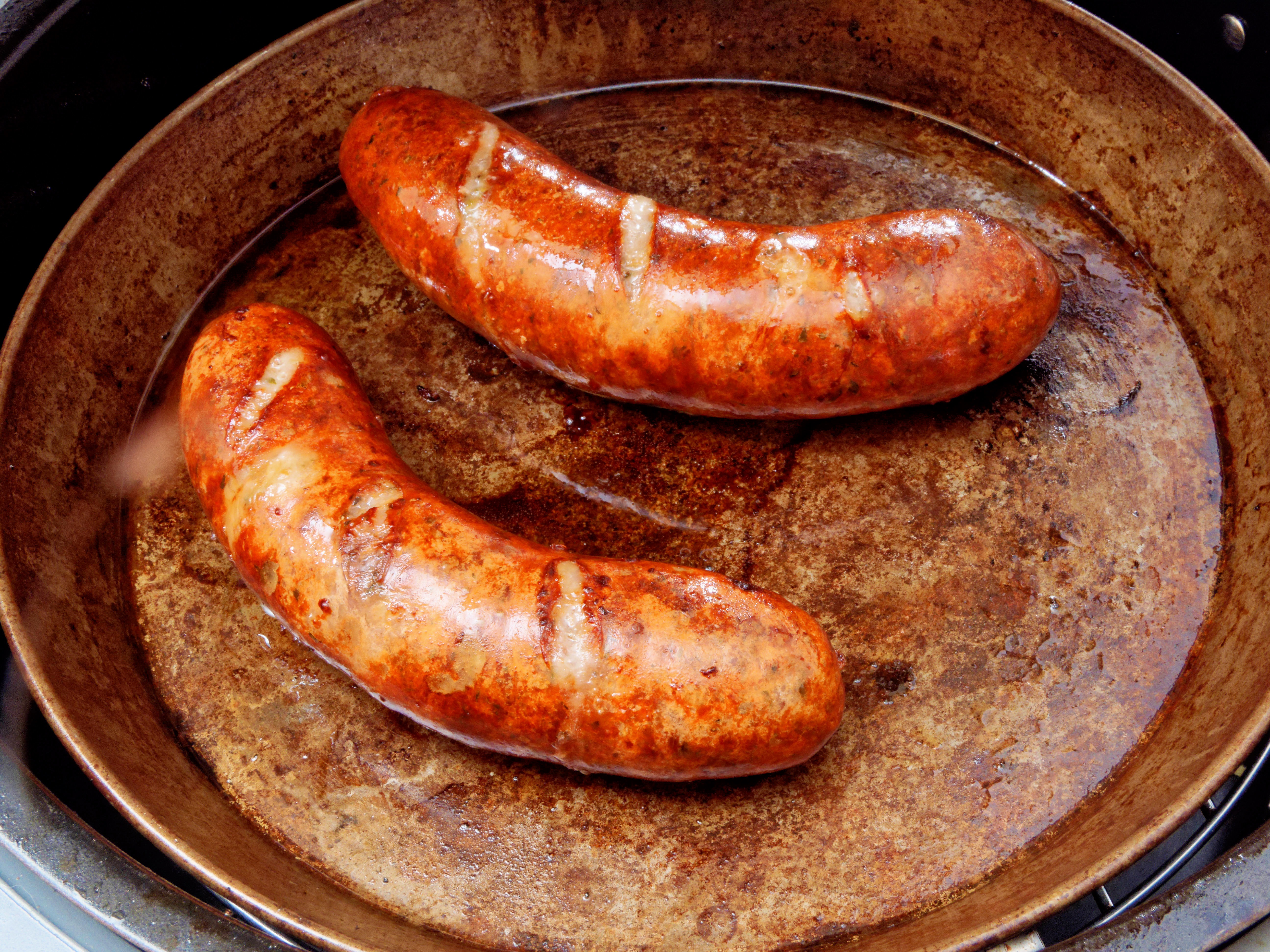 https://lemis.nyc3.digitaloceanspaces.com/grog/Photos/20260707/big/Bratwurst-1.jpeg