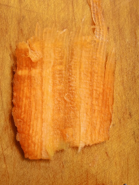 https://lemis.nyc3.digitaloceanspaces.com/grog/Photos/20260717/small/Julienne-cutter-5.jpeg