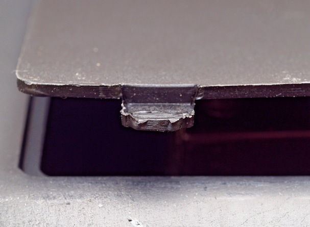 https://lemis.nyc3.digitaloceanspaces.com/grog/Photos/20260717/small/Scales-damage-4.jpeg