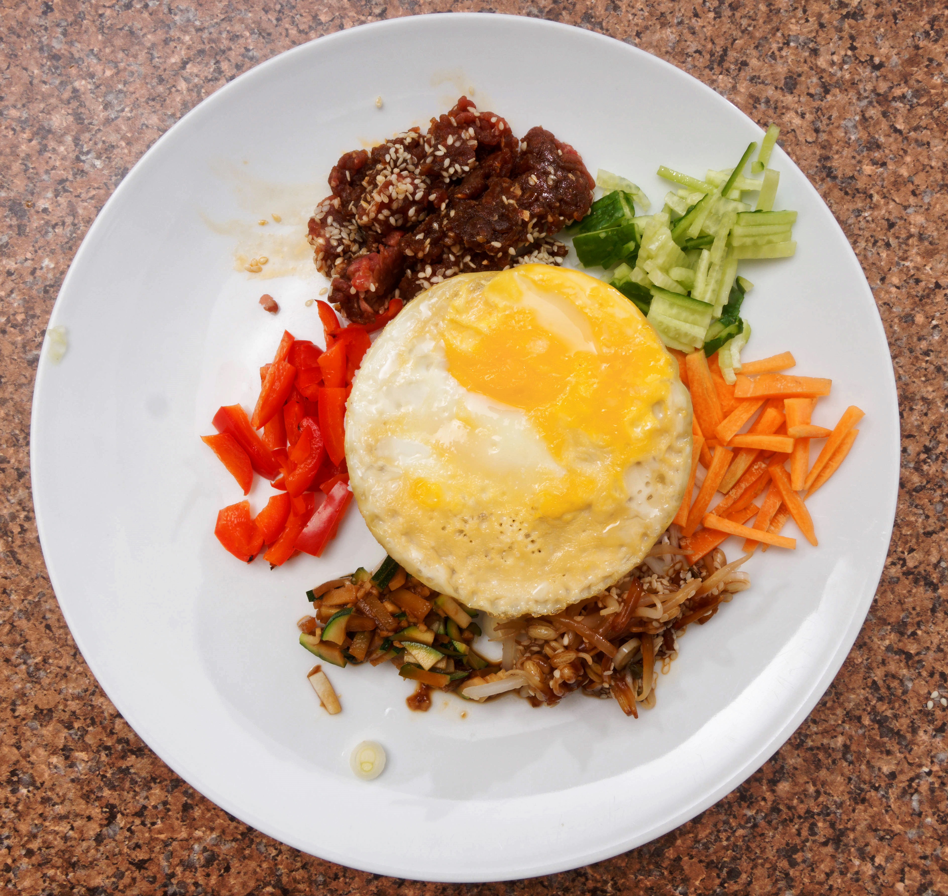 https://lemis.nyc3.digitaloceanspaces.com/grog/Photos/20260719/big/Bibimbap-2.jpeg