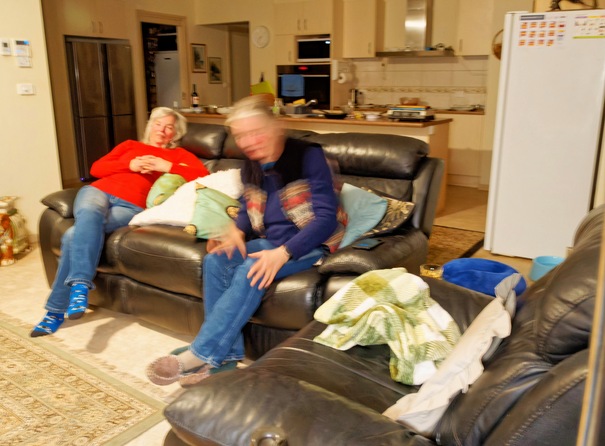 https://lemis.nyc3.digitaloceanspaces.com/grog/Photos/20260725/small/After-dinner-3.jpeg