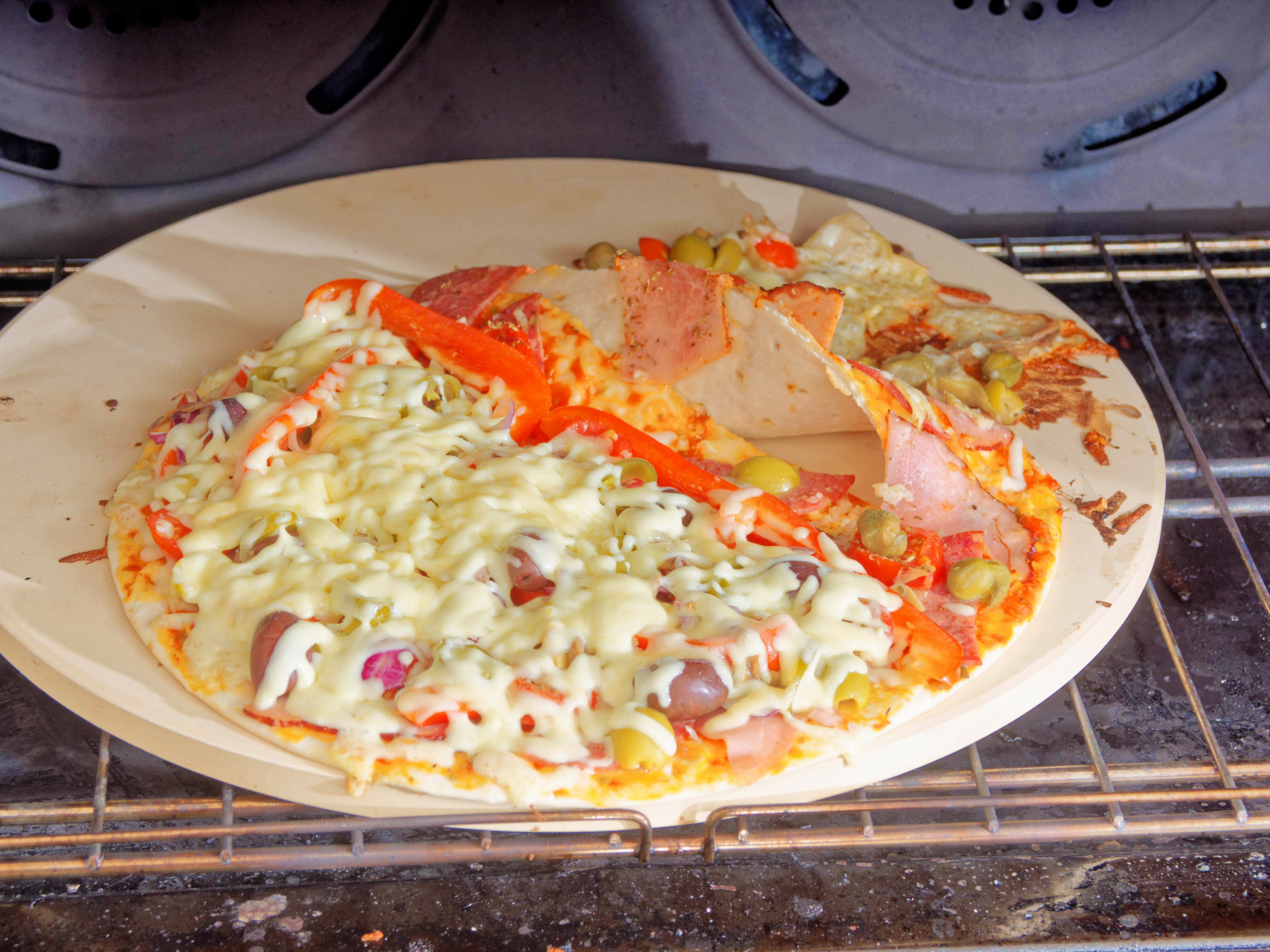https://lemis.nyc3.digitaloceanspaces.com/grog/Photos/20260805/big/Pizza-fail-2.jpeg