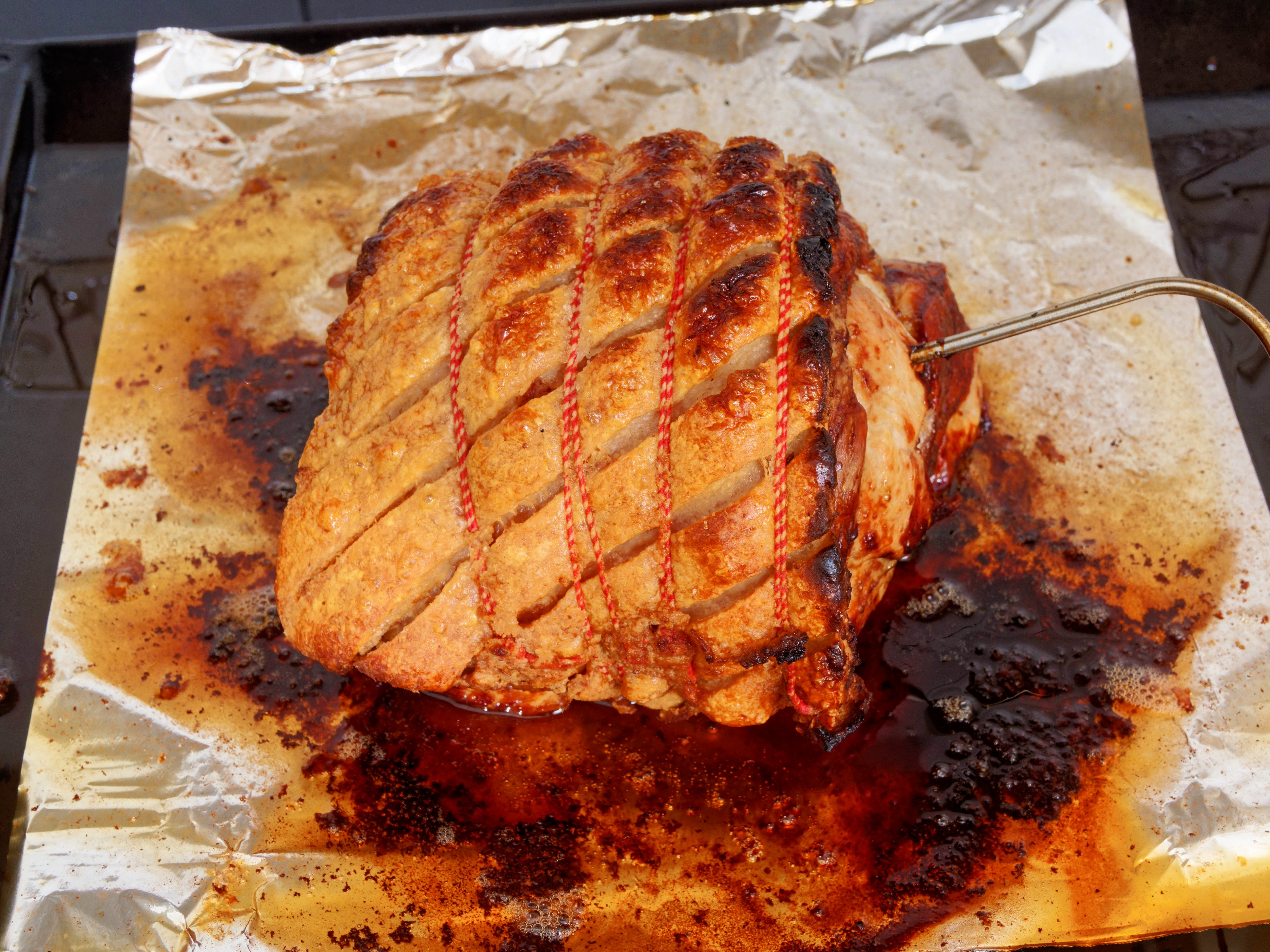 https://lemis.nyc3.digitaloceanspaces.com/grog/Photos/20260815/big/Roast-pork-15.jpeg