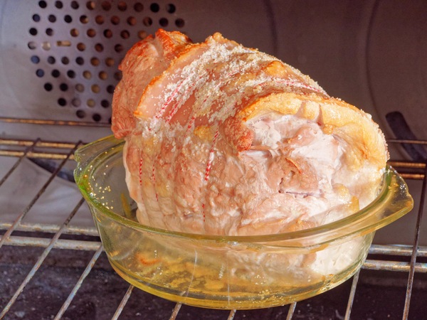 https://lemis.nyc3.digitaloceanspaces.com/grog/Photos/20260815/small/Roast-pork-3.jpeg