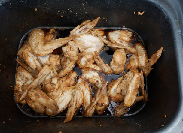 https://lemis.nyc3.digitaloceanspaces.com/grog/Photos/20260903/small/Chicken-wings-orig-2.jpeg