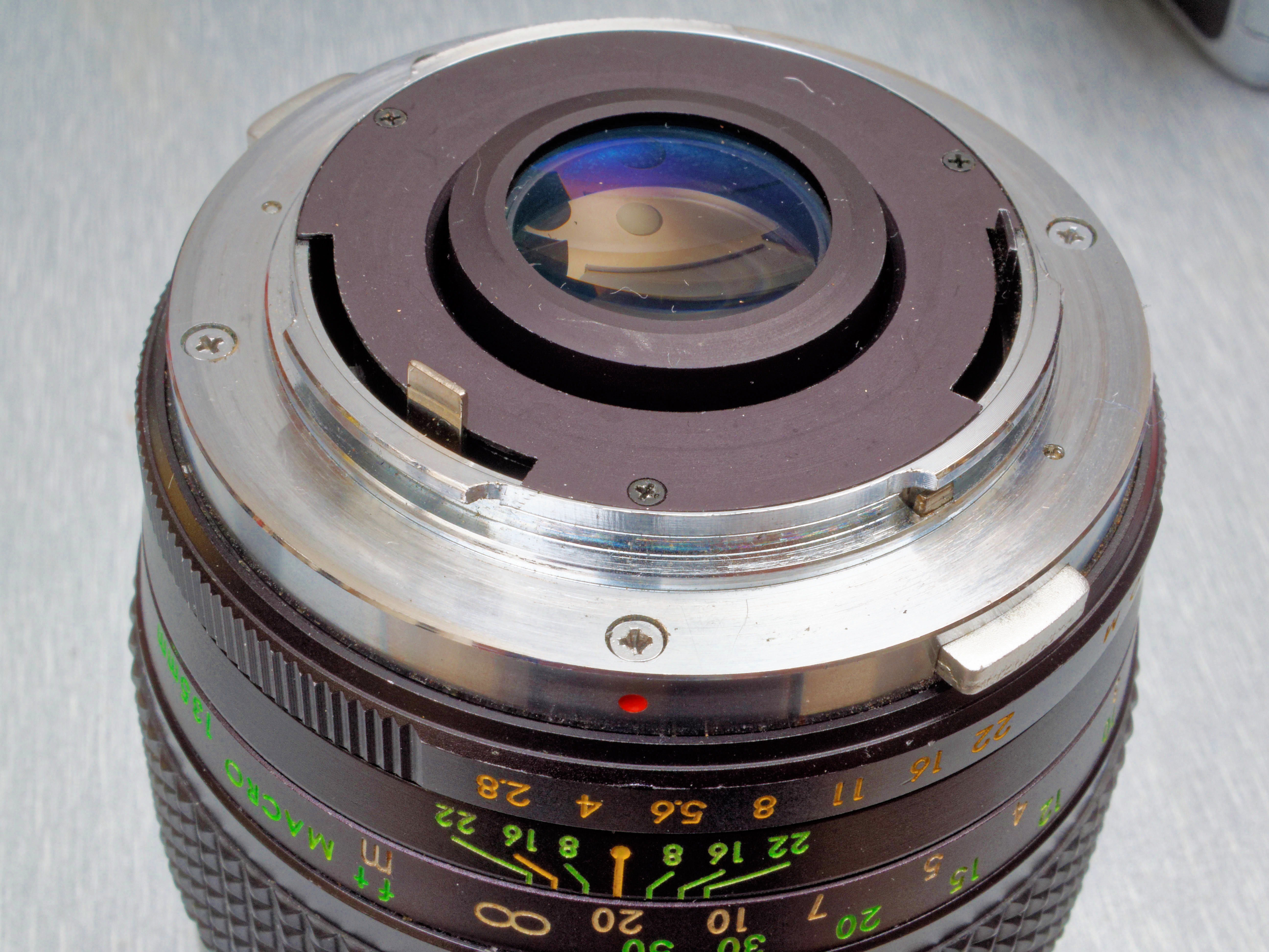 https://lemis.nyc3.digitaloceanspaces.com/grog/Photos/20260927/big/Hanimex-135-mm-2.jpeg