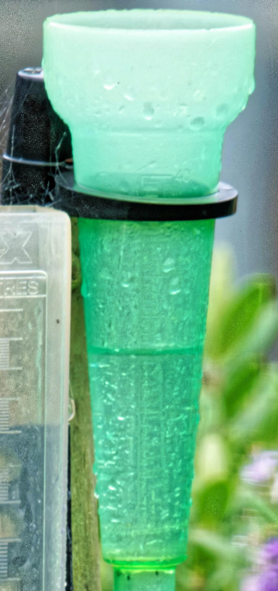 https://lemis.nyc3.digitaloceanspaces.com/grog/Photos/20261003/big/Rain-gauge-2-detail.jpeg