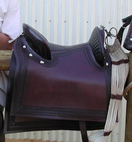 https://lemis.nyc3.digitaloceanspaces.com/yvonne/Photos/20021222/small/saddle1.jpeg