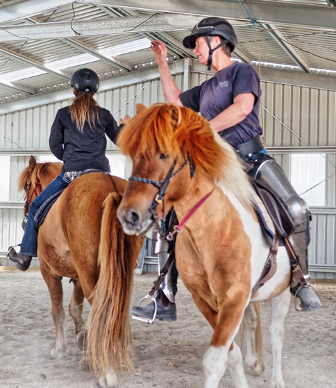 https://lemis.nyc3.digitaloceanspaces.com/yvonne/Photos/20180325/small/riding-5.jpeg