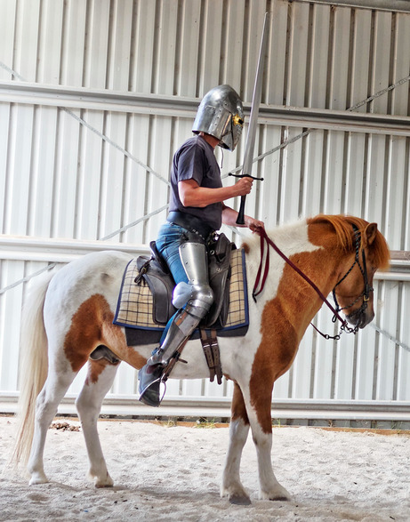 https://lemis.nyc3.digitaloceanspaces.com/yvonne/Photos/20180325/small/with-helmet-9.jpeg