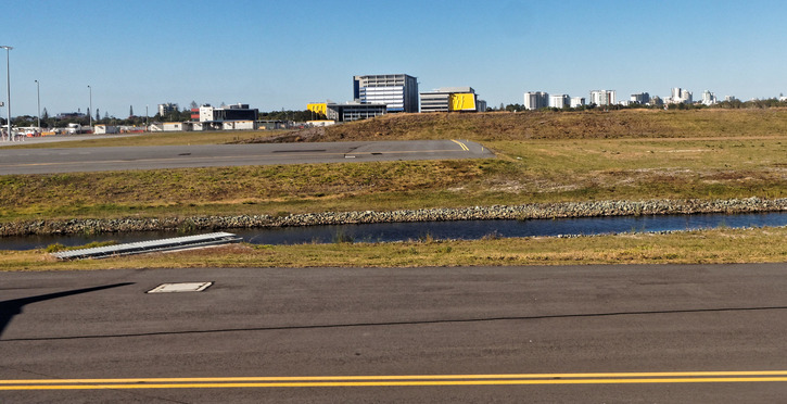 https://lemis.nyc3.digitaloceanspaces.com/yvonne/Photos/20190831/small/Gold-Coast-airport.jpeg