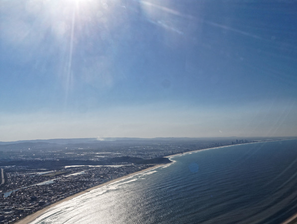 https://lemis.nyc3.digitaloceanspaces.com/yvonne/Photos/20190831/small/flight-over-Gold-Coast-3.jpeg