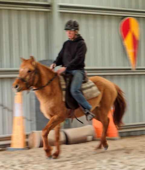 https://lemis.nyc3.digitaloceanspaces.com/yvonne/Photos/20210423/small/riding-35.jpeg