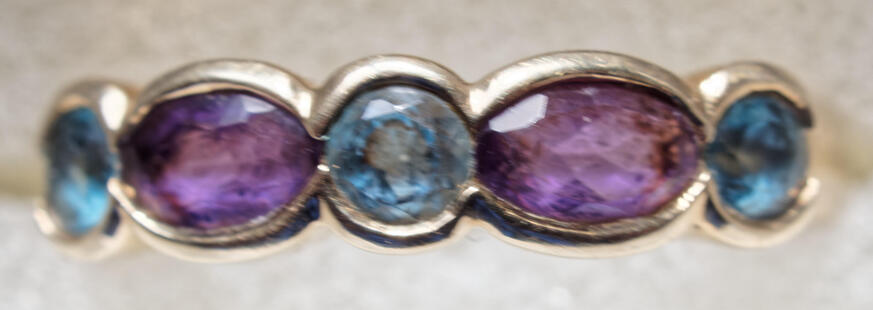 https://lemis.nyc3.digitaloceanspaces.com/yvonne/Photos/20220802/small/ring-3.jpeg