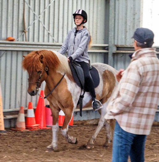 https://lemis.nyc3.digitaloceanspaces.com/yvonne/Photos/20241130/small/Kahlan-rides-Sparky-16.jpeg