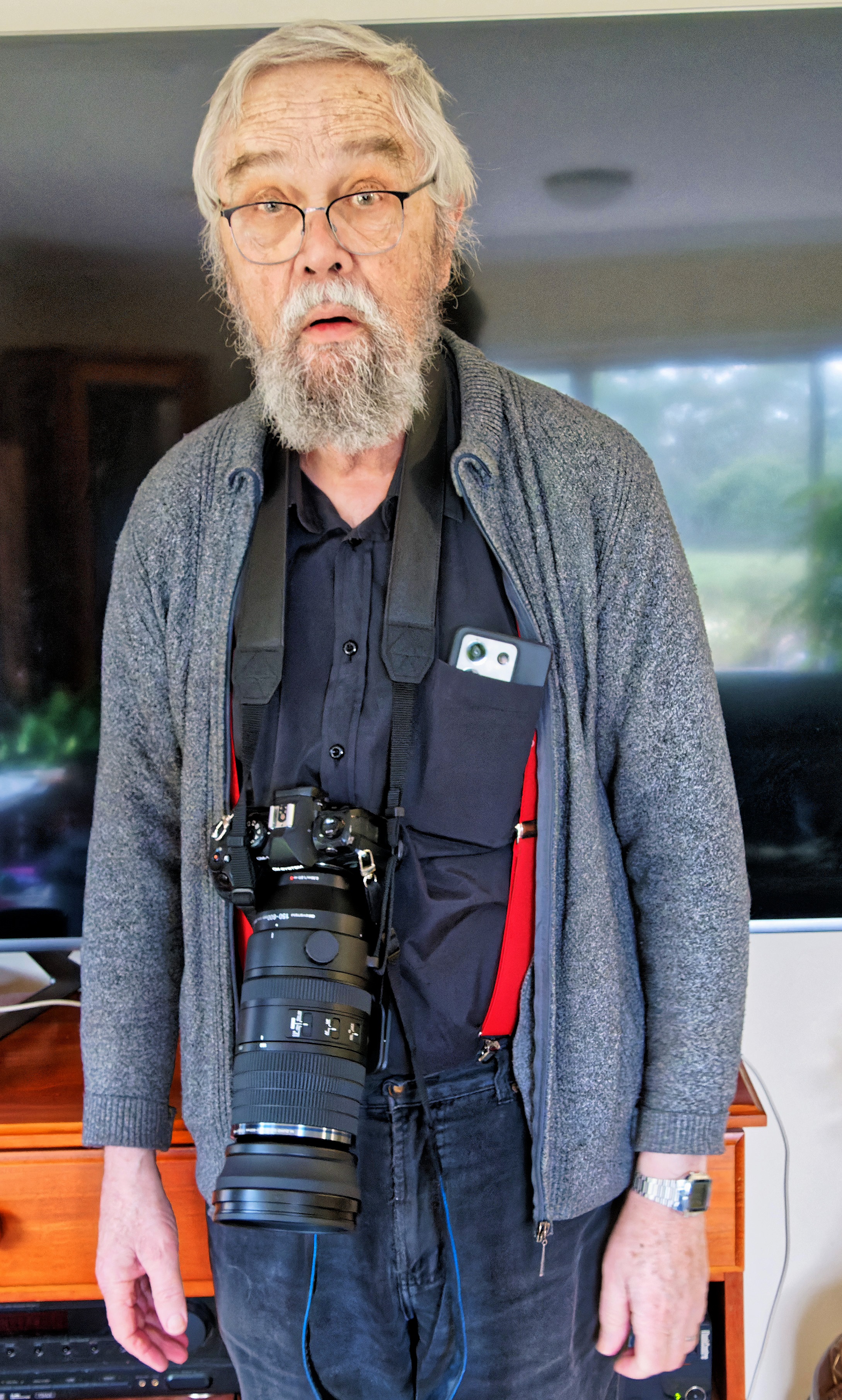 https://lemis.nyc3.digitaloceanspaces.com/yvonne/Photos/20260619/big/Greg-and-lens-7.jpeg